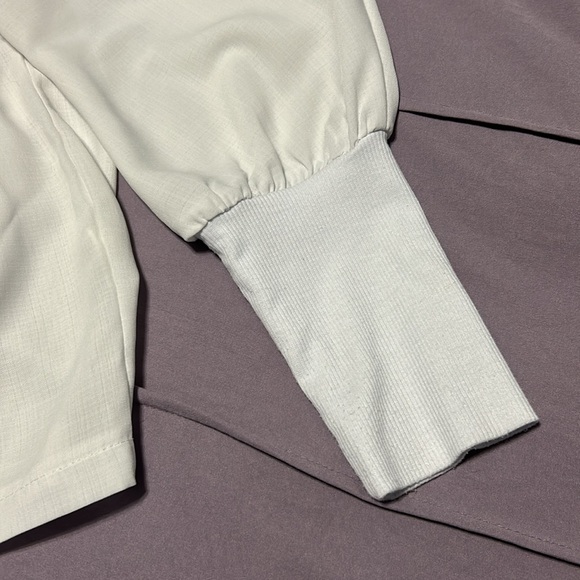 ‘Just Breathe’ White Long Sleeve Oversized Top. Size L $13 - Picture 3 of 6